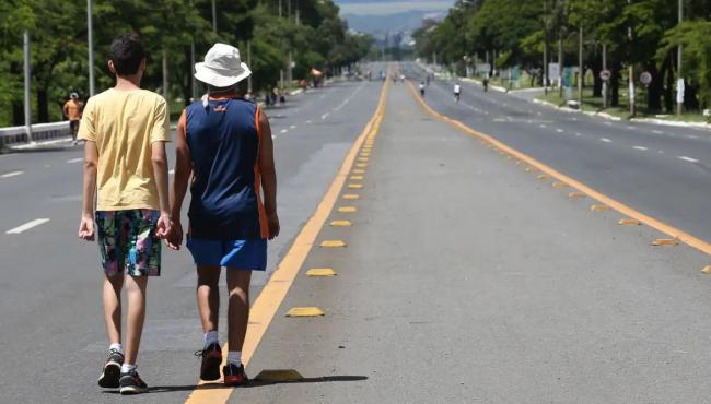 Tempo ao ar livre ajuda a prevenir casos de miopia