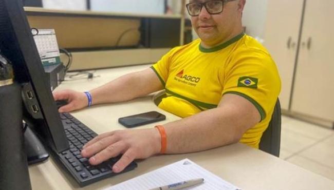Trajetória de colaborador com síndrome de Down mostra o impacto positivo da inclusão na AGCO