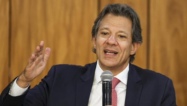 Tributação de milionários pode compensar isenção do IR a quem ganha até R$ 5.000, diz Haddad