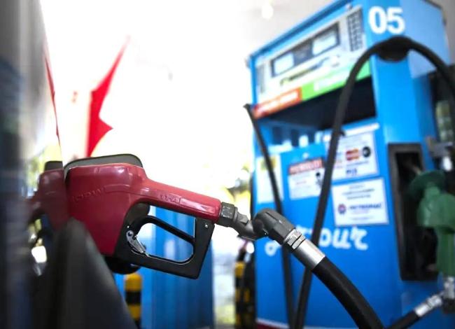 Tributos da gasolina são zerados e subsídios a combustíveis, ampliados