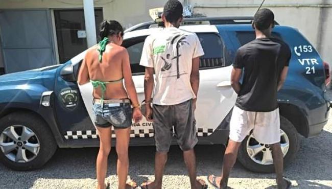 Trio é detido suspeito de furtar molduras de bronze de túmulo em cemitério de Linhares, no ES