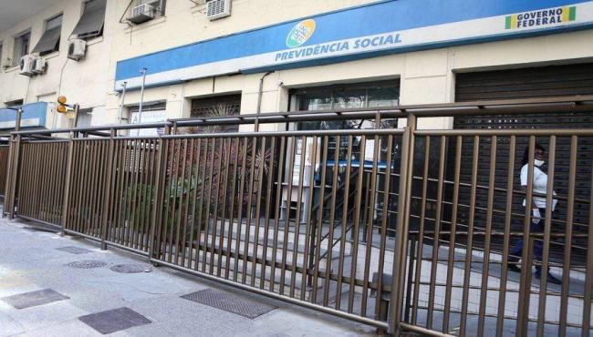 TRT-1 obriga empregador a bancar salários e dano moral pelo limbo previdenciário