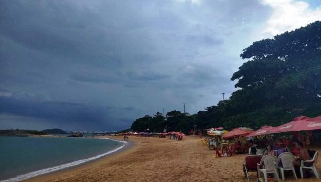 Último fim de semana do verão será de sol com pancadas de chuva em todo o Espírito Santo