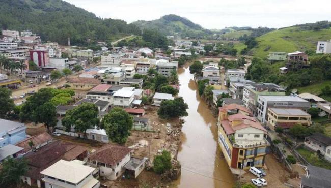 Um mês após chuvas intensas atingirem Iconha, população tenta se recuperar dos estragos