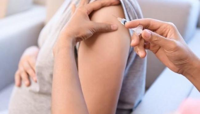 Vacinação em gestantes contra o vírus sincicial respiratório tem início na segunda quinzena de novembro