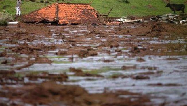 Vale dá R$ 34 bilhões em dividendos, mas atrasa reparos às vítimas de rompimento de barragens