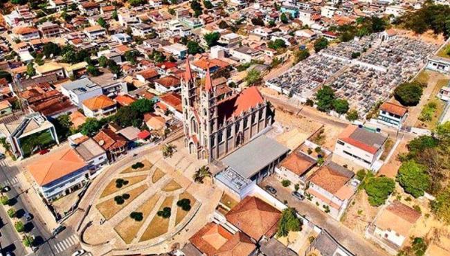 Vereador é feito refém e tem casa assaltada, em Itaguaçu, no ES