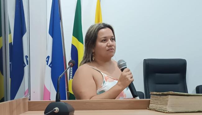 Vereadora Camila cobra contratação de mais médicos diante de espera de até 90 dias por atendimento em Conceição da Barra, ES