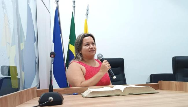 Vereadora Camila protocola na Câmara Projeto de Lei que garante salva-vidas permanentes nas praias de Conceição da Barra e Itaúnas, no ES