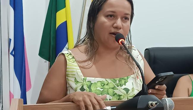 Vereadora Camila solicita ao prefeito Erivan a realização da regularização fundiária urbana e rural, em Conceição da Barra, ES