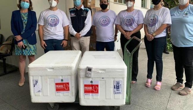 Viana, no ES, recebe 15 mil doses de vacinas contra a Covid-19 para vacinação em massa