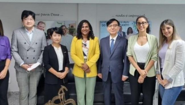 Vice-governadora recebe representantes da Coreia do Sul, no Palácio da Fonte Grande, em Vitória, ES