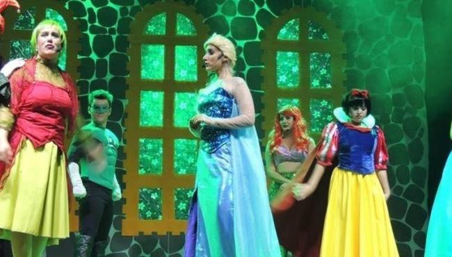 Vila de Itaúnas, em Conceição da Barra, recebe o espetáculo as “Princesas e Super-Heróis” neste domingo (19)
