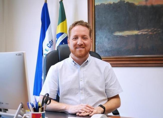 Vitor de Angelo leva debate sobre gestão escolar e resultados educacionais ao Norte do ES