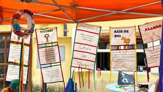 Voluntários do Parque Estadual de Itaúnas contribuem para preparativos da Festa do Ticumbi, em Conceição da Barra, ES